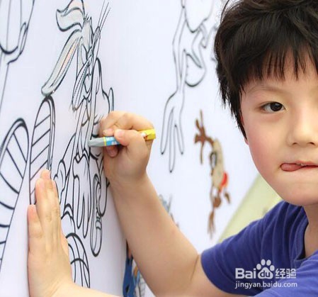 宝宝乱涂乱画,家长应该做些什么?