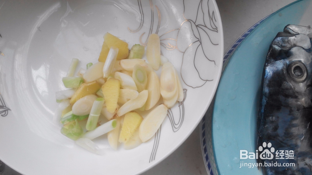 美食&五香鲳鱼的简单做法