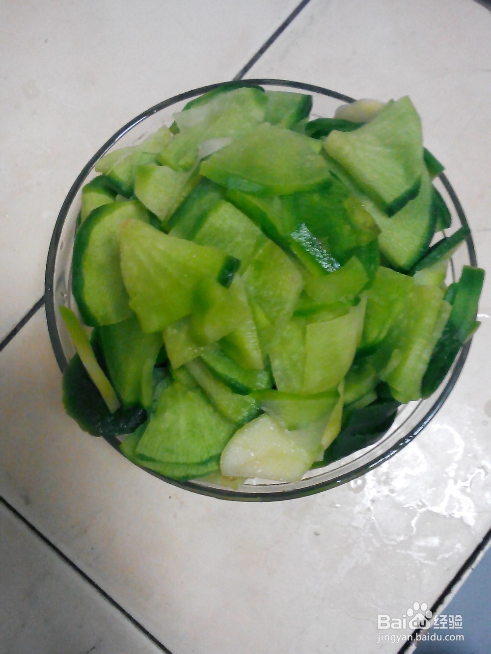 创新菜仿制辣花萝卜