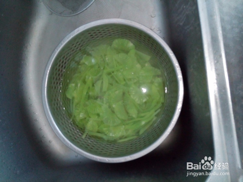 凉拌笋菜的做法