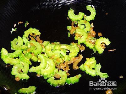 怎样做榨菜炒苦瓜才是最好吃的
