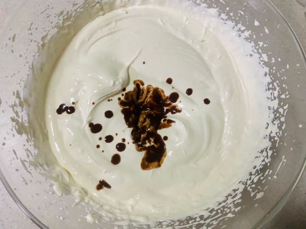 梦龙脆皮巧克力慕斯