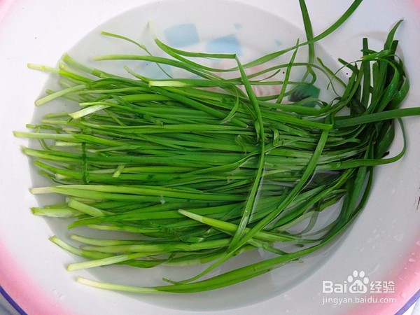 韭菜芝麻饼的做法