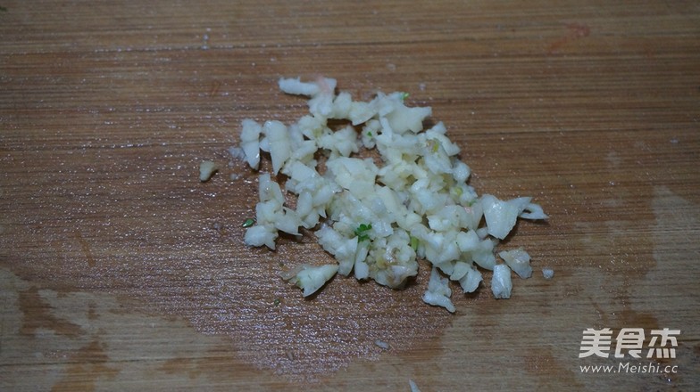 凉拌秋耳的做法