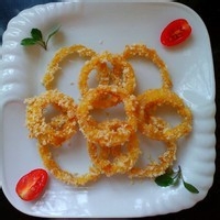 哄宝宝的炸洋葱圈小吃的做法