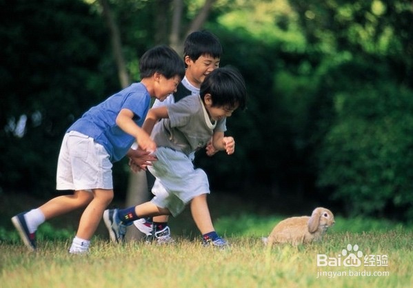 孩子嫉妒心强怎么办 孩子喜欢嫉妒怎么办