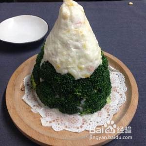 健康养生佳品(西兰花土豆泥圣诞花环)的做法