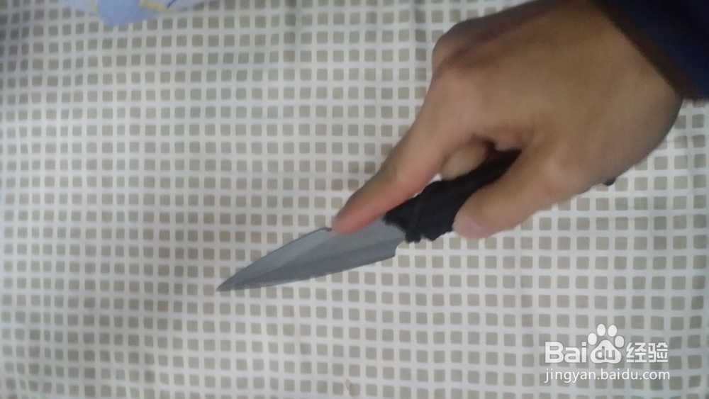 握飞刀两种手法