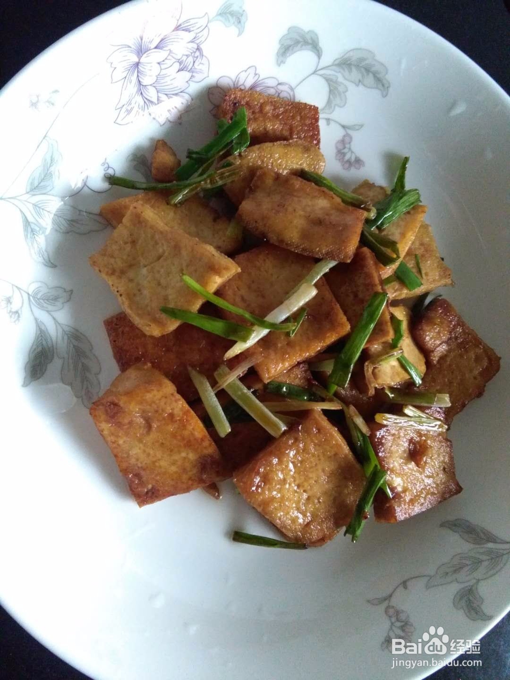 佐粥小菜小葱炒豆腐的做法