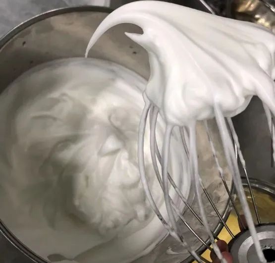 简约日式小罐蛋糕