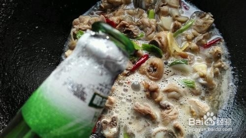 香辣可口的鸡丁炒毛豆 做法