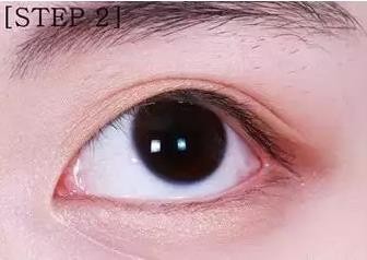 化妆的详细步骤教程