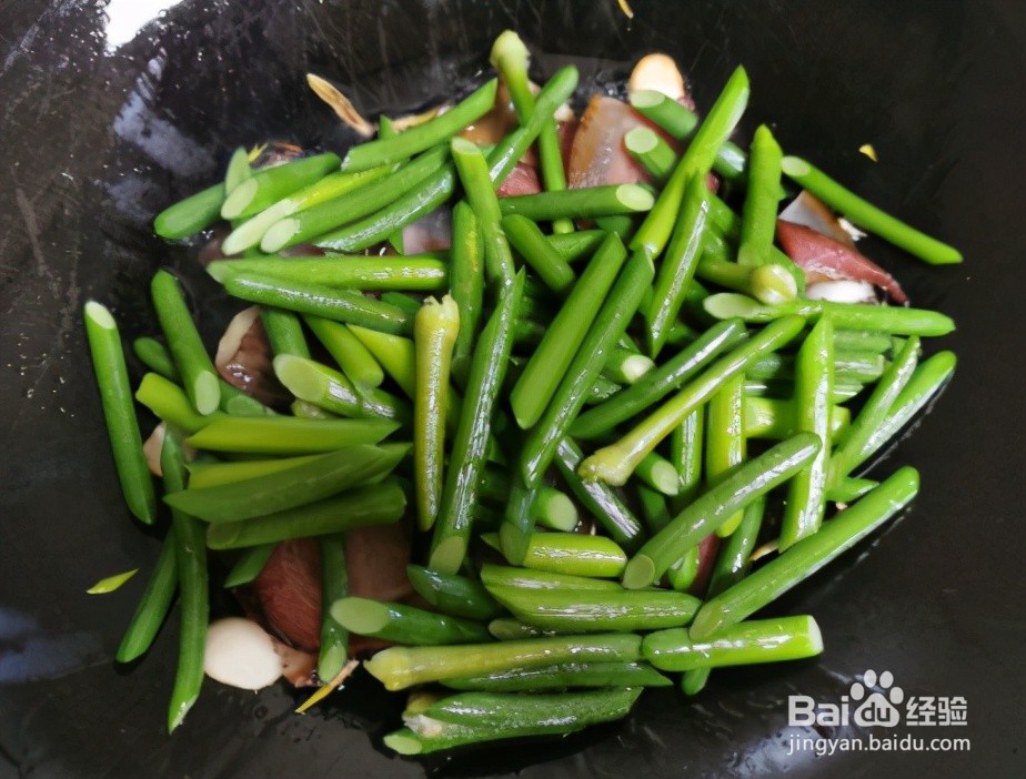 蒜苔炒腊肉的做法