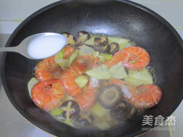 冬笋香菇烧大虾