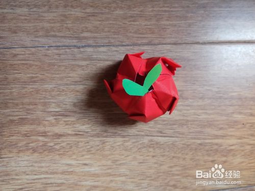 用纸折红苹果的方法