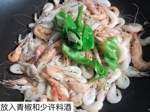 健康养生佳品韭菜炒小河虾