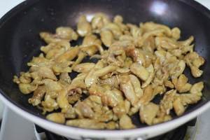 怎么做花菇嫩姜滑炒鸡