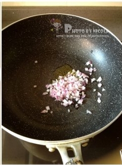 风味腊肠芝心披萨