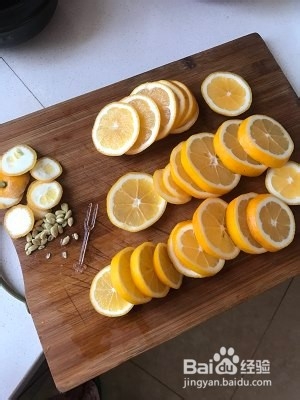 怎么做润喉冰糖柠檬膏