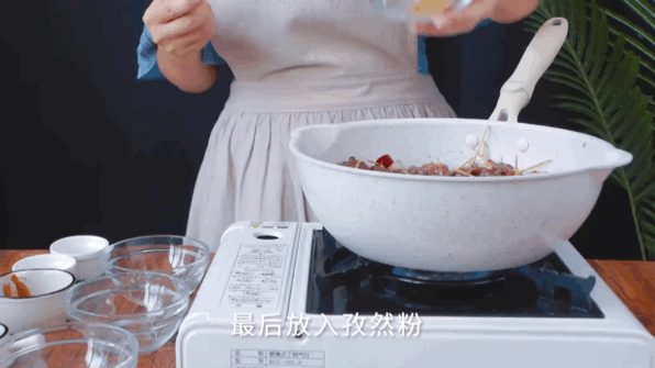 牙签牛肉,小孩大人都爱吃!