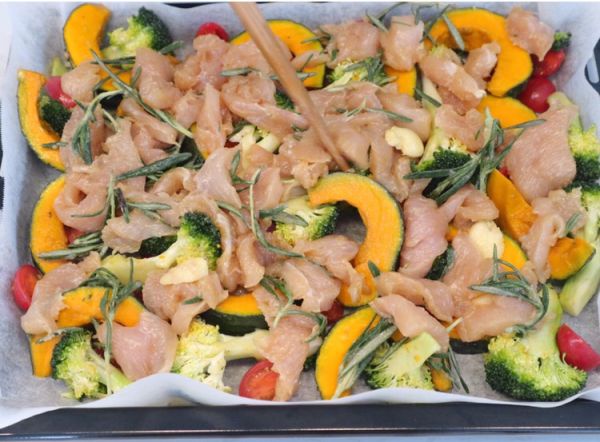 缤纷时蔬烤鸡胸肉