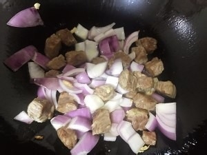 高压锅版土豆炖牛肉