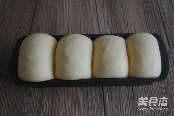 超软淡奶油面包