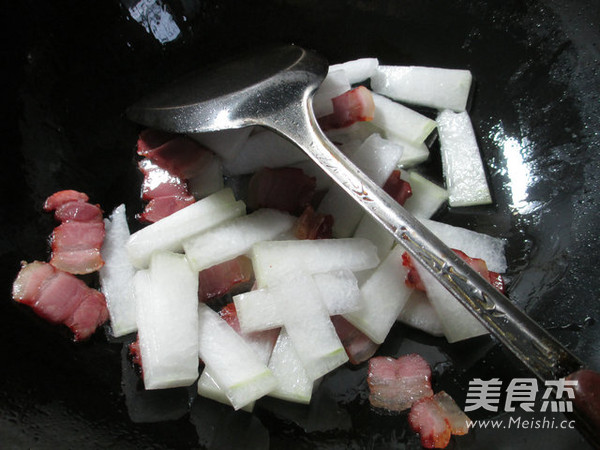 腊肉烩冬瓜的做法