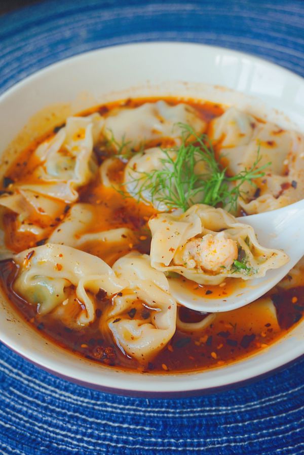 红油茴香虾仁抄手