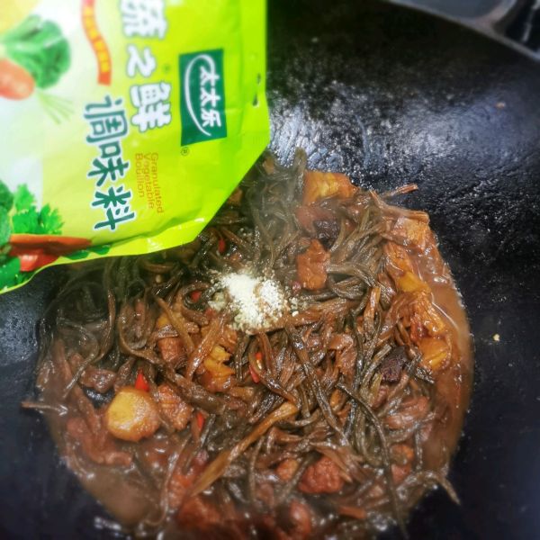 家常干豆角烧肉