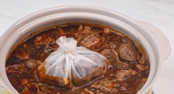 川辣红烧牛肉面