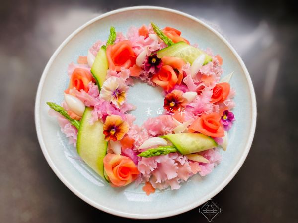 绣球菌蔬果沙拉