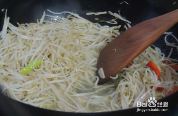 柿子椒炒豆芽的做法