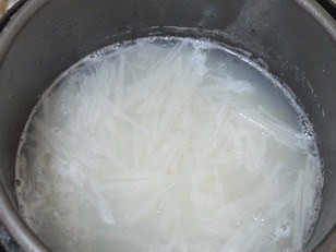 好吃的萝卜丝肉末粥