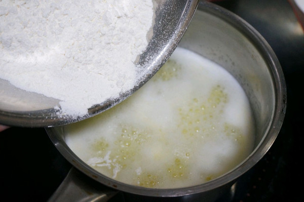 巧克力花生酥皮泡芙