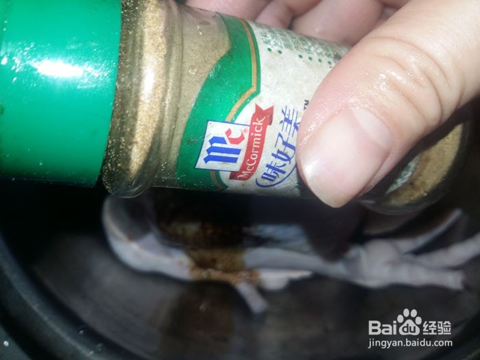 微波炉烤鸡做法。皮焦肉嫩