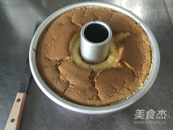 朗姆酒葡萄干戚风蛋糕