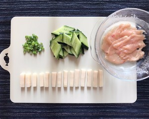 玉骨鸡卷的做法。教你怎么做玉骨鸡卷