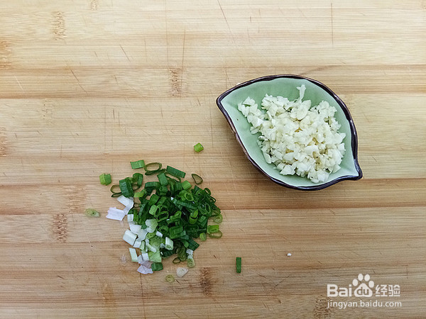 蒜香牛肉的烹饪