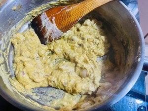 咖喱鸡椰汁焗饭的做法