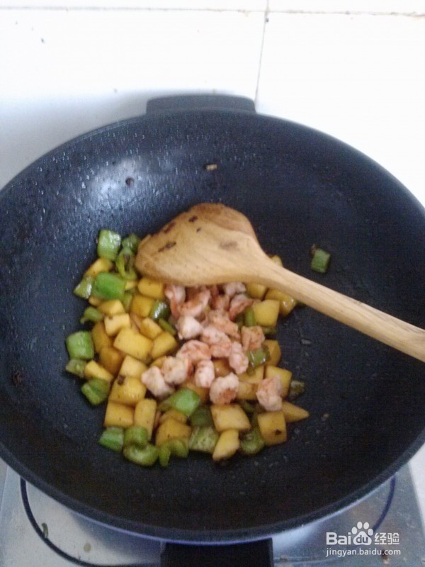 青芒果炒虾仁的经典制作方法