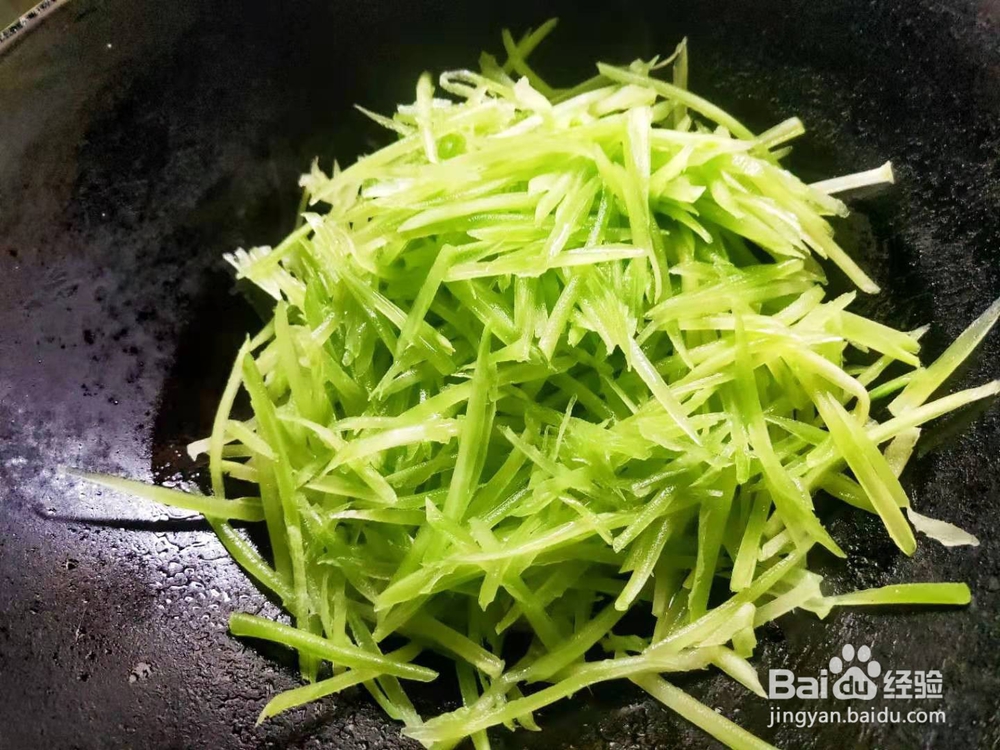 椒香青笋丝---便秘小菜谱