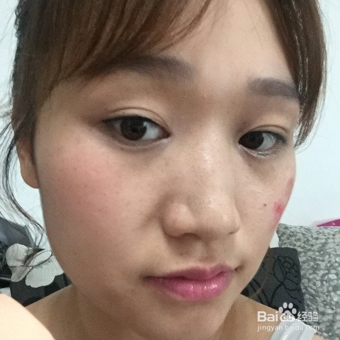 如何打造简单易上手清新淡妆？