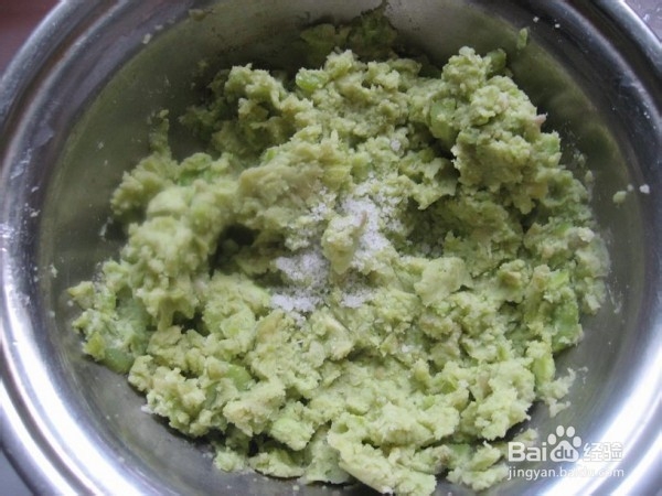 甜点清香蚕豆糕
