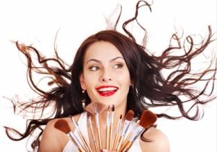 美妆店怎样招揽顾客？