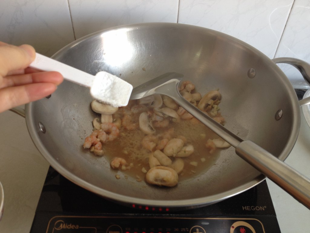 蒜香虾仁娃娃菜怎么做吃货们快戳这里!