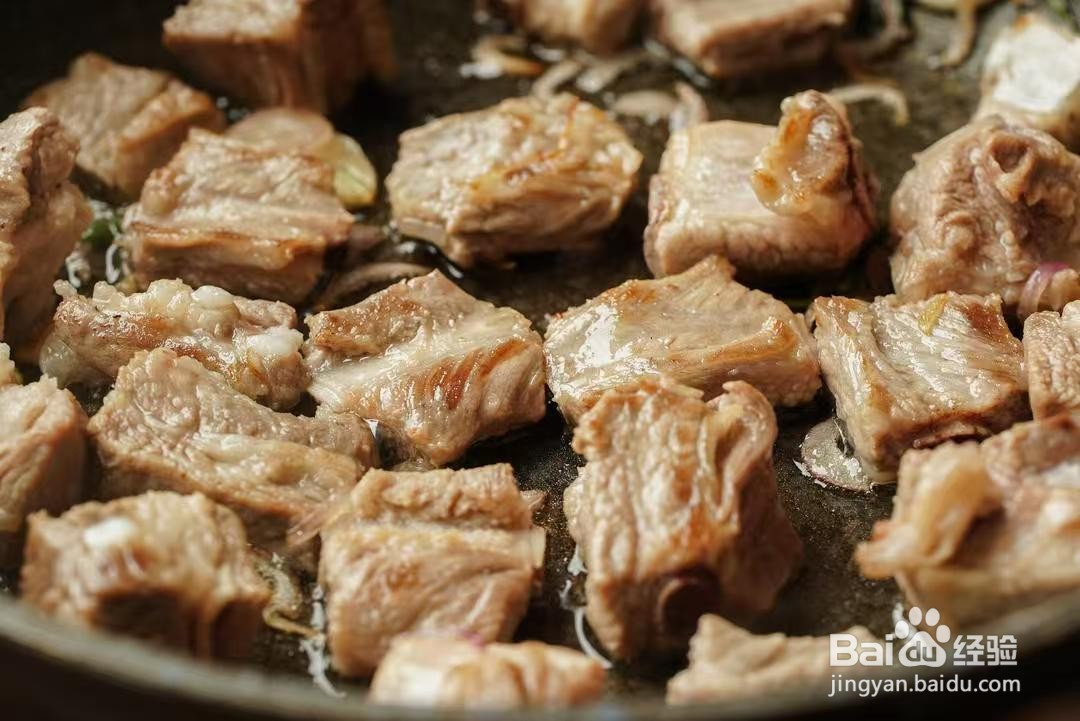 如何做好排骨闷饭
