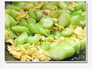 家常丝瓜炒蛋做法