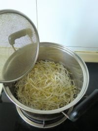 粉鲜生肉丁杂酱面