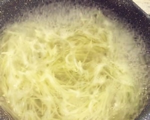 怎么做开胃爽口凉拌土豆丝